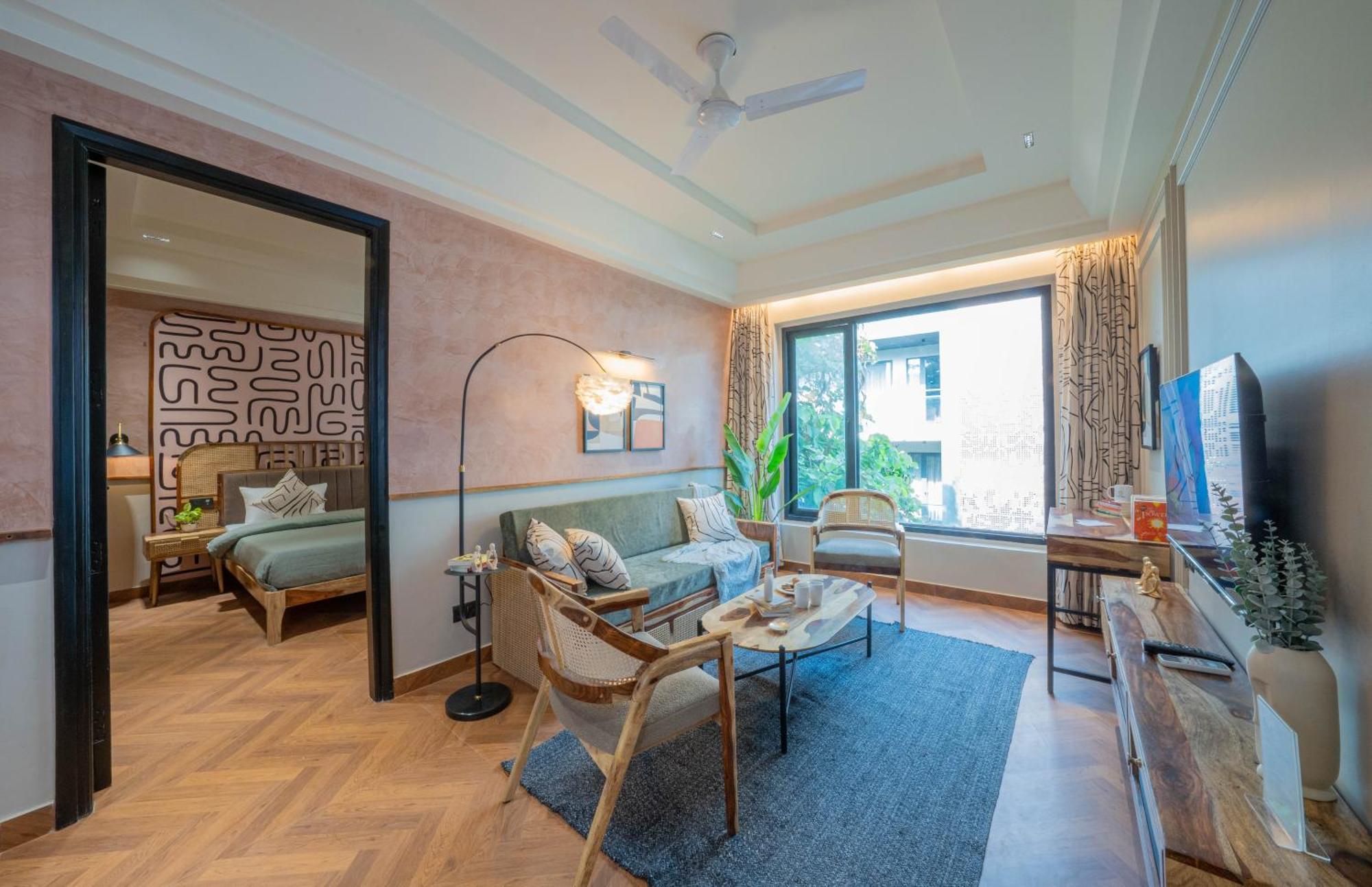 Boutique Hotel By One Tree Гургаон Экстерьер фото