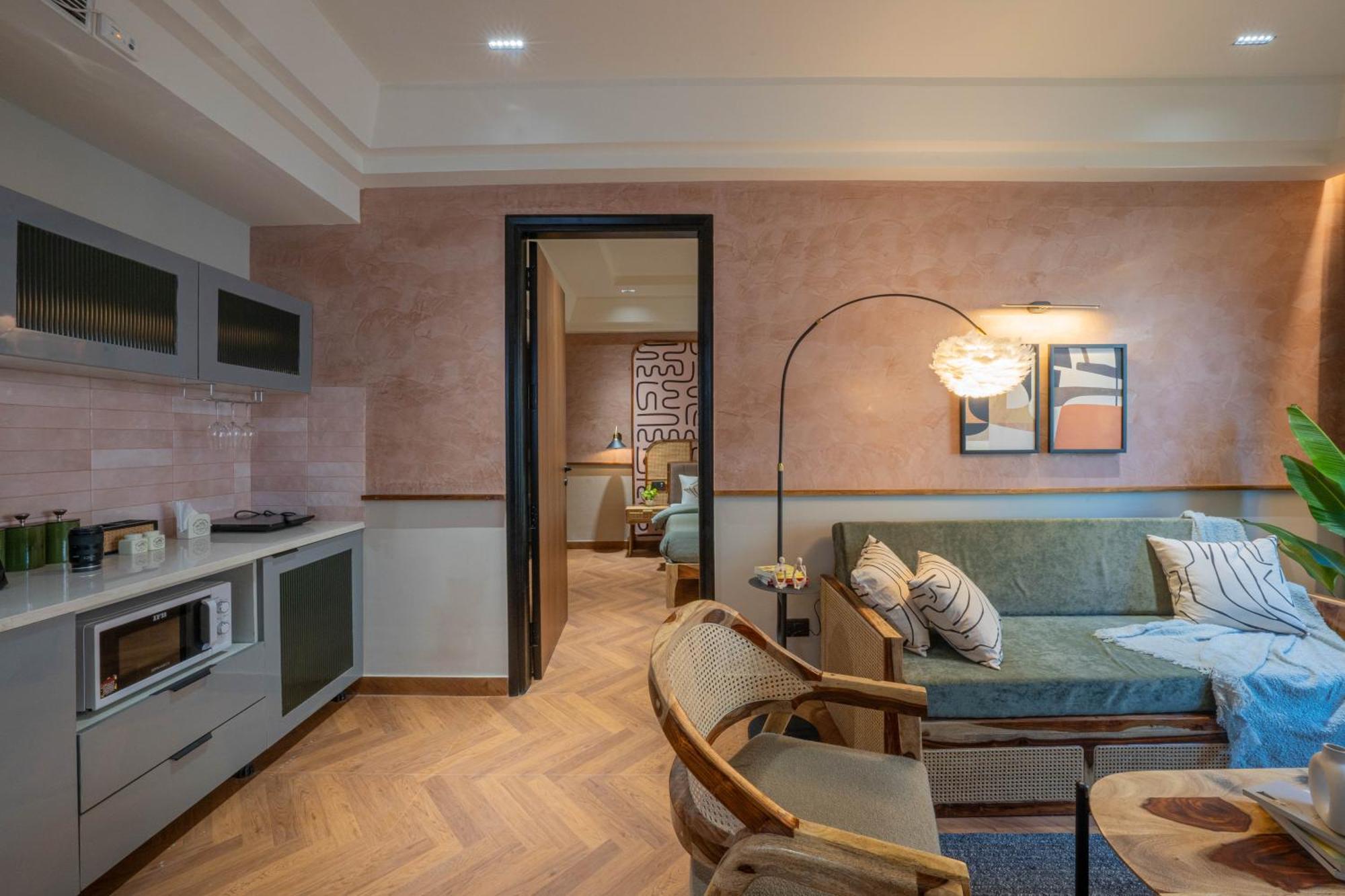 Boutique Hotel By One Tree Гургаон Экстерьер фото